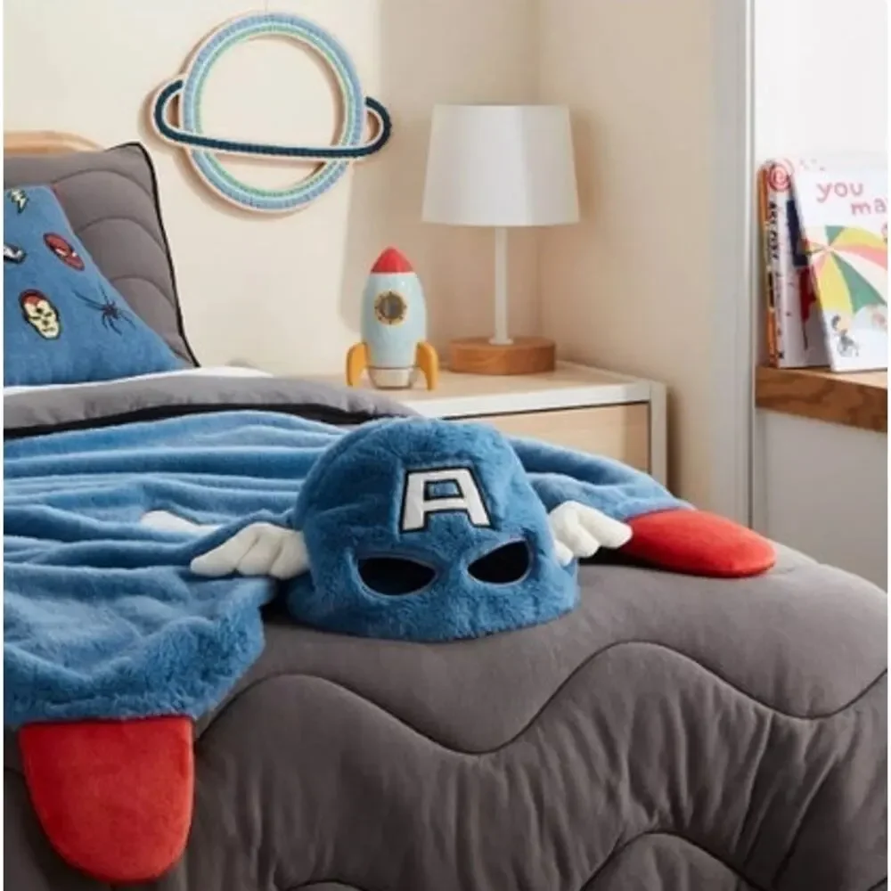 Marvel Captain America Kids' Hooded Blanket - 40